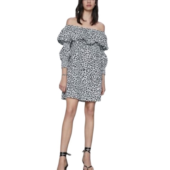 Zara Dresses & Skirts - Zara Off The Shoulder Mini Poplin Floral Dress Size XS